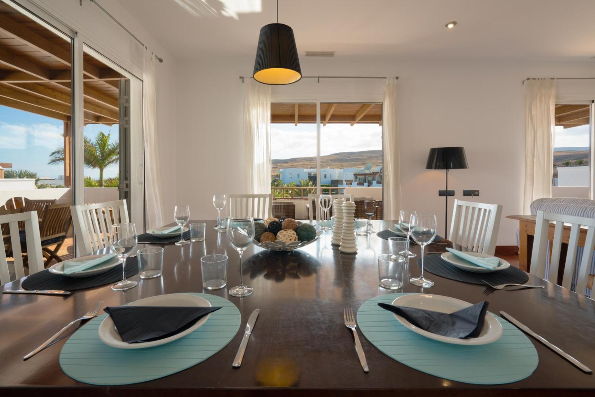 Villa Dedalos - A Luxury Large Villa With A Heated Pool In Пуэрто-Калеро Экстерьер фото